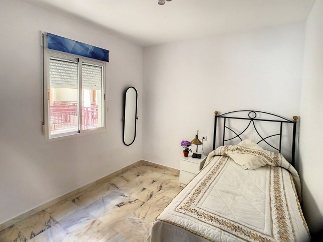 Apartment, Torrequebrada, R4420579
