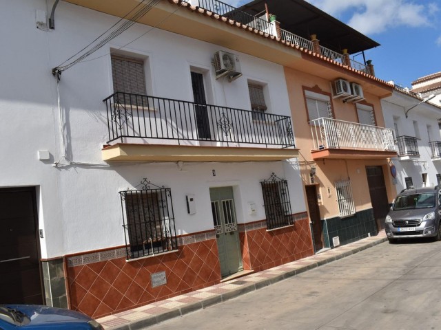 4 Bedrooms Townhouse in Alhaurín el Grande