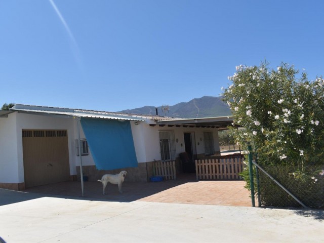2 Schlafzimmer Villa in Alhaurín el Grande