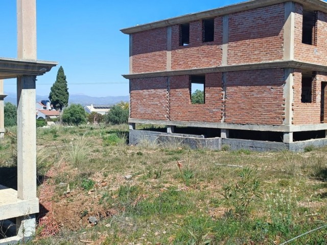  Grundstück in Alhaurín de la Torre
