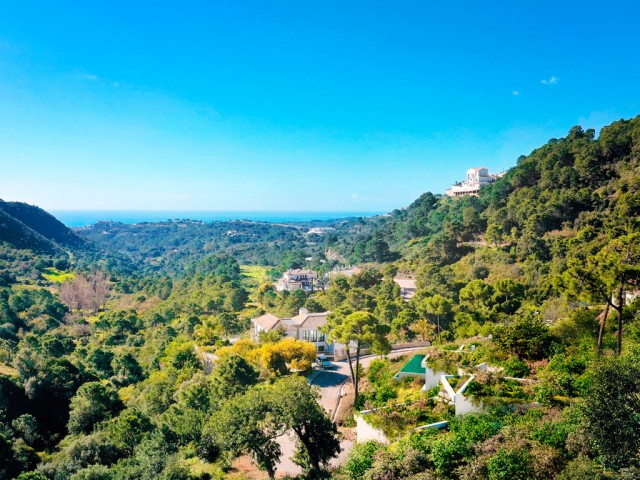 5 Soveroms Villa i Benahavís