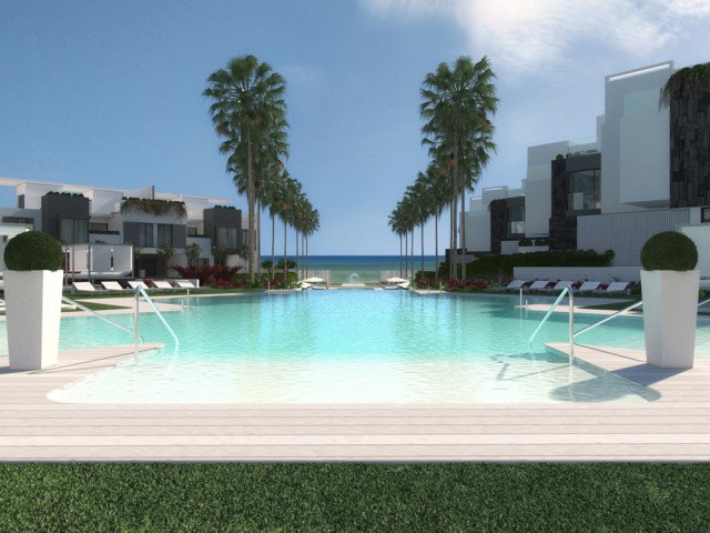 3 Bedrooms Townhouse in Estepona