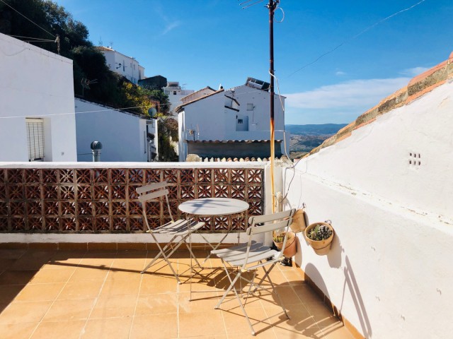 2 Bedrooms Townhouse in Casares
