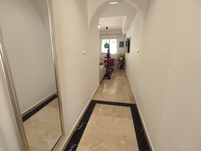 Apartamento con 1 Dormitorios  en Marbella