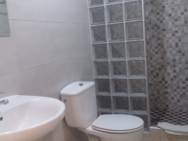 Liikekiinteistö San Pedro de Alcántara