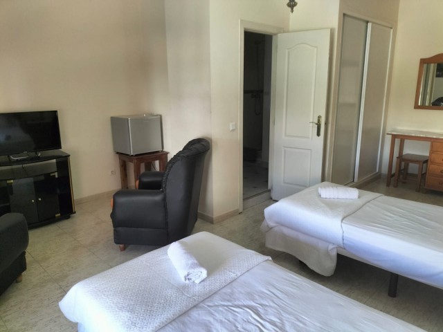 Liikekiinteistö San Pedro de Alcántara