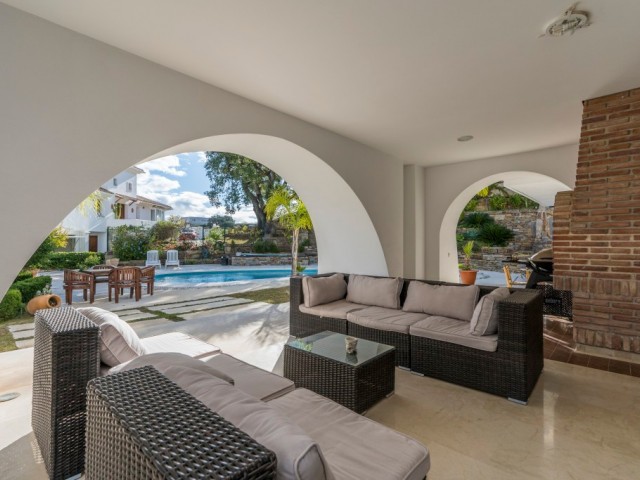 5 Slaapkamer Villa in La Mairena