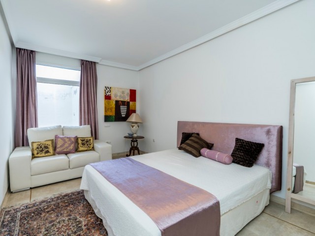 5 Slaapkamer Villa in La Mairena