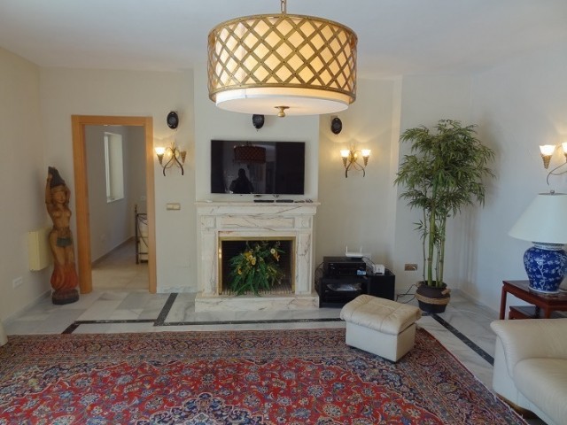 5 Soveroms Villa i Estepona