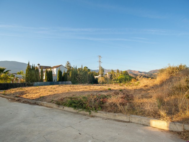  Grundstück in Estepona