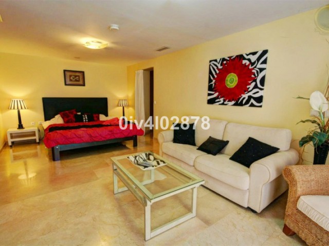 10 Soveroms Villa i Benalmadena Pueblo