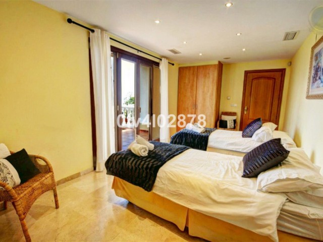 10 Soveroms Villa i Benalmadena Pueblo