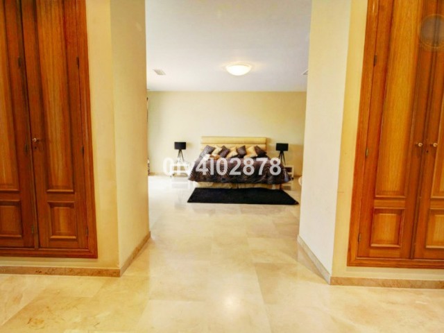 10 Soveroms Villa i Benalmadena Pueblo