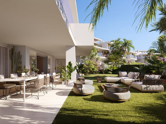 Apartamento con 4 Dormitorios  en Marbella