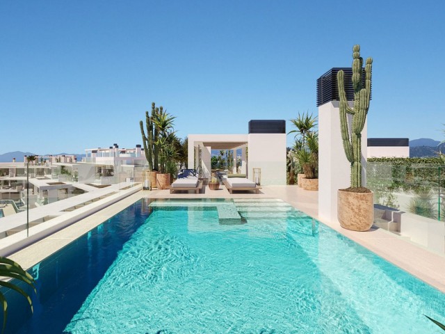 Ático con 4 Dormitorios  en Marbella