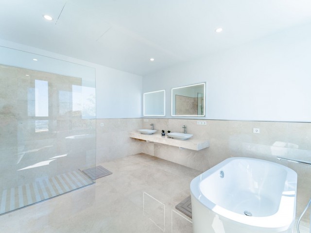 6 Bedrooms Villa in Los Arqueros