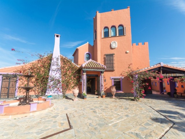 Villa avec 8 Chambres  à Alhaurín el Grande