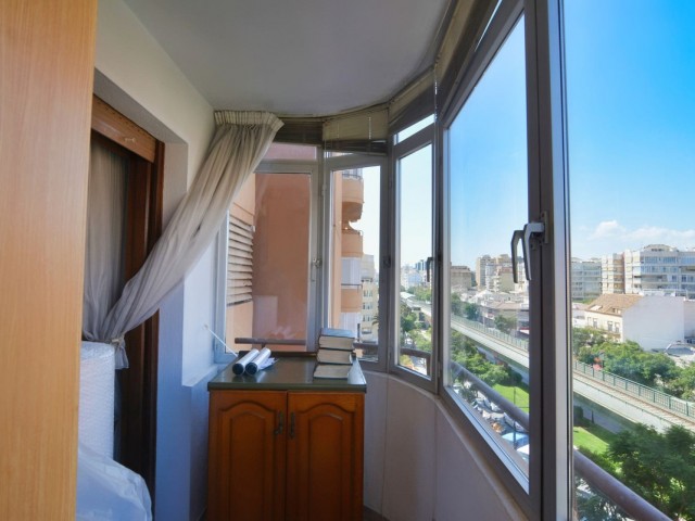 Apartamento con 2 Dormitorios  en Los Boliches