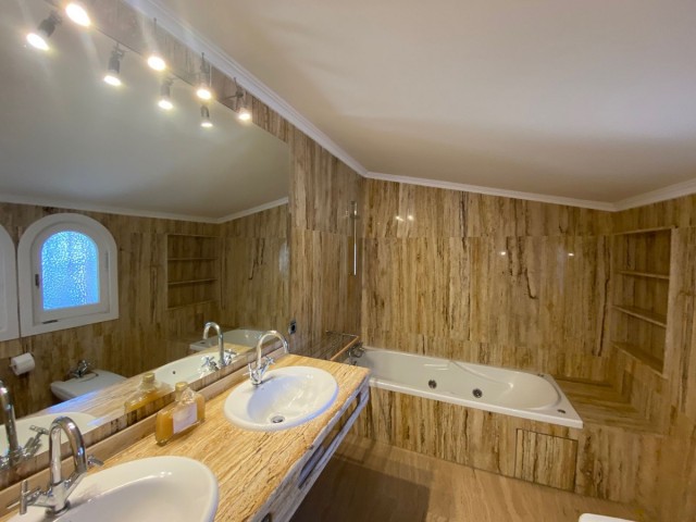 4 Slaapkamer Villa in Nagüeles