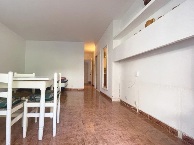 Studio-appartement avec 0 Chambres  à Nueva Andalucía