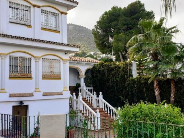 Villa Alhaurín de la Torre - R3611432