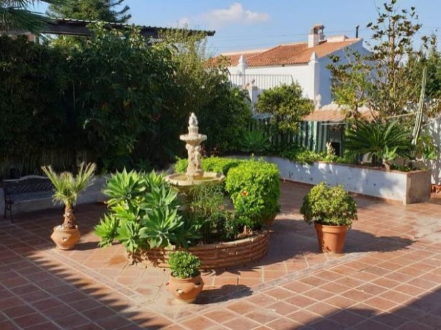 6 Sovrums Villa i Alhaurín de la Torre