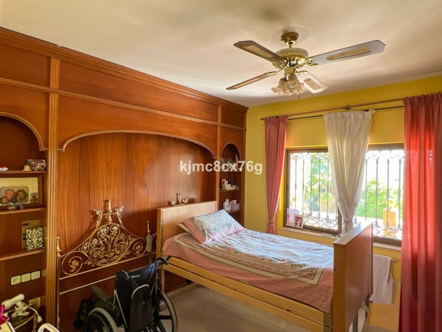 4 Schlafzimmer Villa in Sierrezuela
