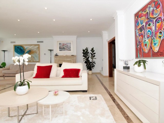 10 Schlafzimmer Villa in El Paraiso