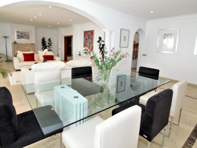 10 Schlafzimmer Villa in El Paraiso