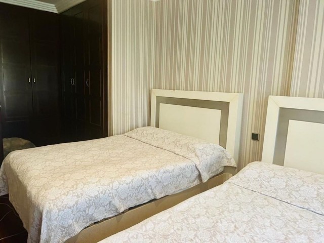 2 Bedrooms Apartment in Puerto Banús