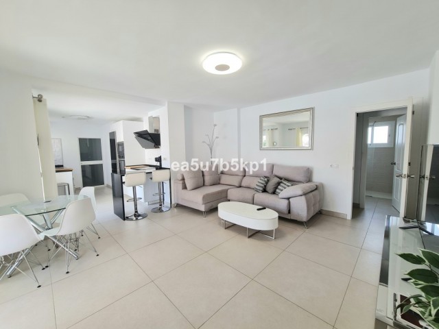 Lägenhet, Nueva Andalucia, R4452658