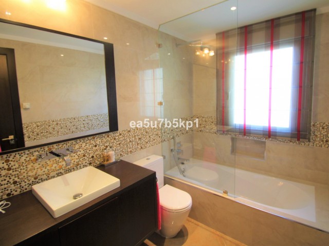 Appartement avec 3 Chambres  à Benahavís