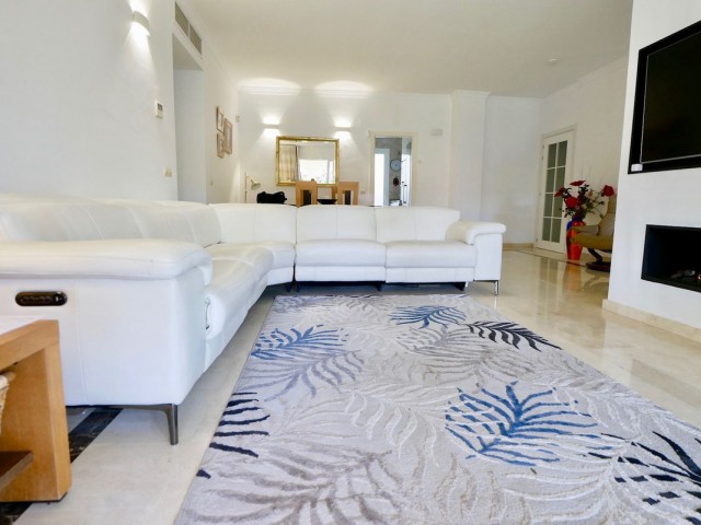 3 Bedrooms Apartment in Cabopino