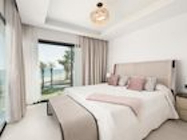 3 Sovrums Radhus i Estepona