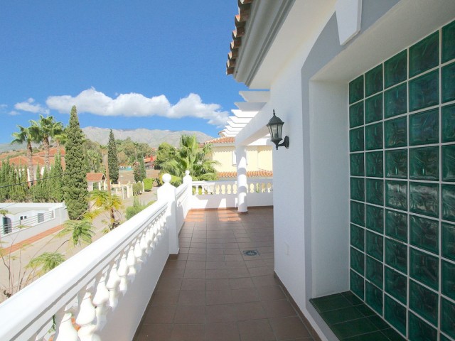 5 Bedrooms Villa in Mijas Golf