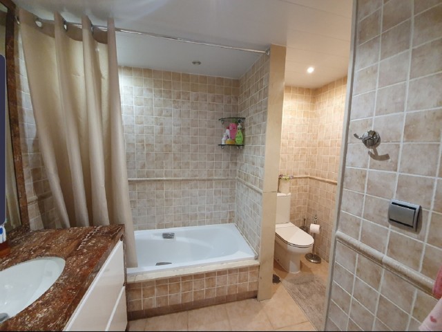 4 Bedrooms Townhouse in San Pedro de Alcántara