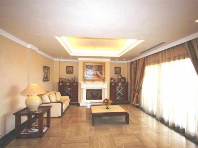 Villa avec 6 Chambres  à El Rosario