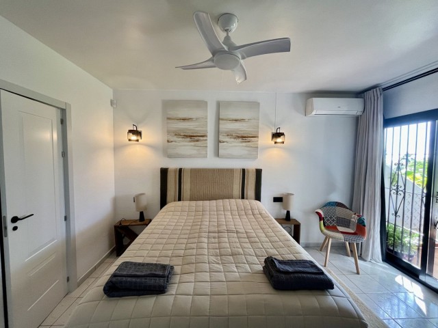 2 Bedrooms Apartment in Calahonda