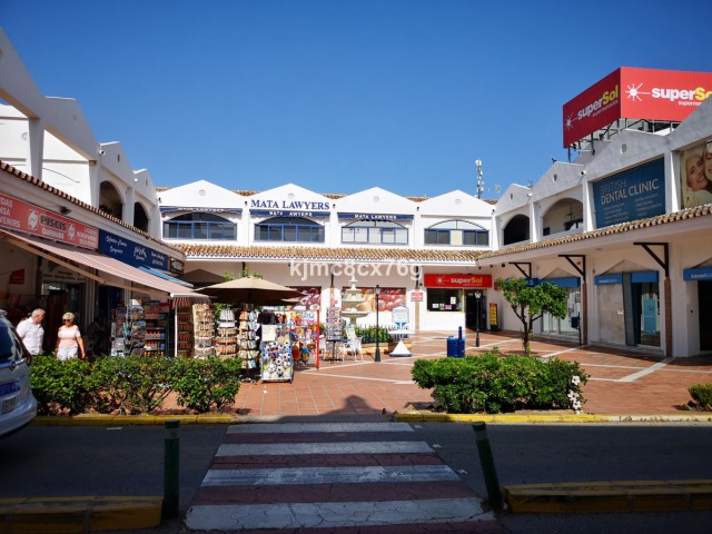 Commercial in Calahonda