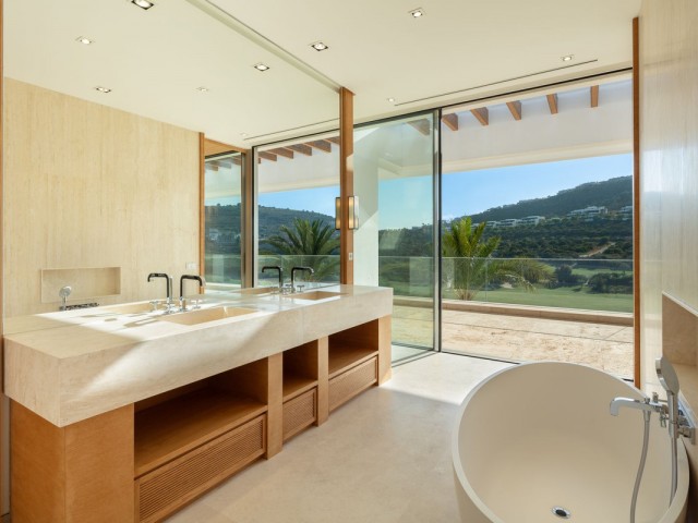 Villa avec 5 Chambres  à Casares