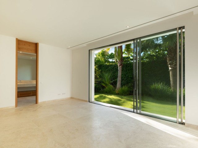 Villa avec 5 Chambres  à Casares