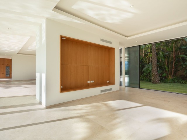 Villa avec 5 Chambres  à Casares