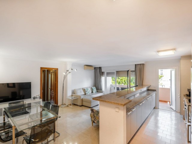 Apartamento, Nueva Andalucia, R4458349