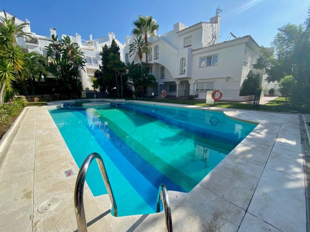 Apartment, Nagüeles, R4397512