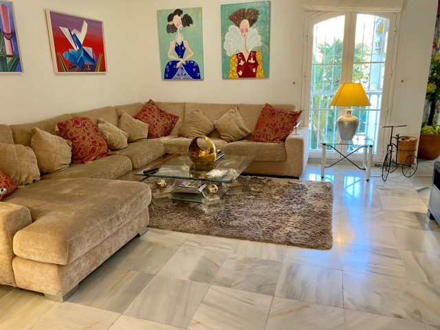 Apartment, Nagüeles, R4397512