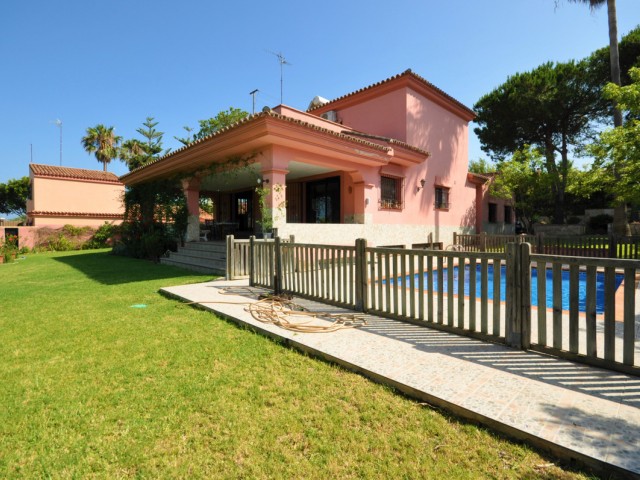 4 Schlafzimmer Villa in Casares Playa