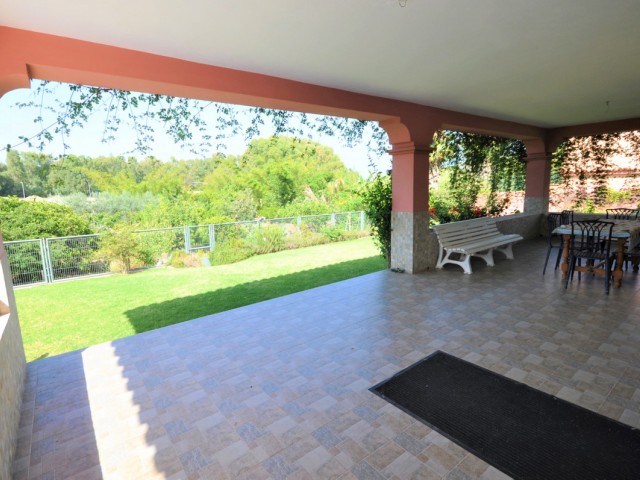 4 Schlafzimmer Villa in Casares Playa