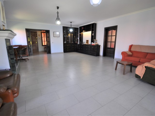 4 Schlafzimmer Villa in Casares Playa