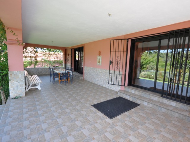 4 Schlafzimmer Villa in Casares Playa