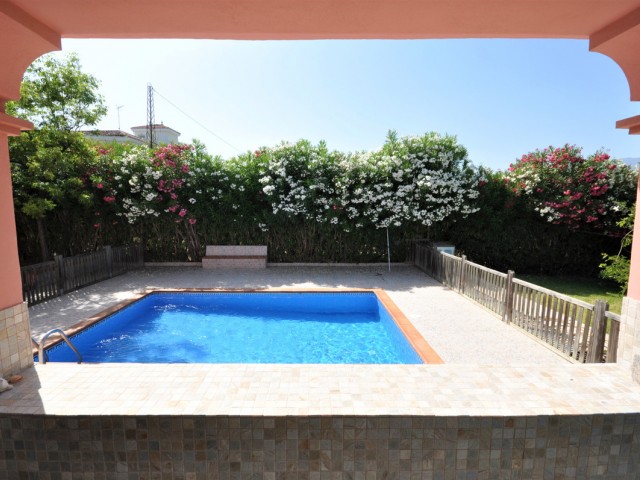 4 Schlafzimmer Villa in Casares Playa